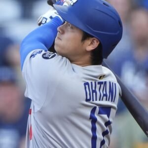 Ohtani Shines as Los Angeles Dodgers Defeat Royals - Thumbnail