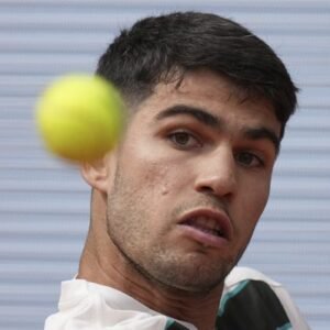 Carlos Alcaraz Shows Strong Performance in Roland Garros 2025 - Thumbnail