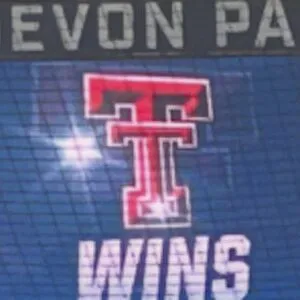 Texas Tech Defeats UCLA in Women’s College World Series - Thumbnail