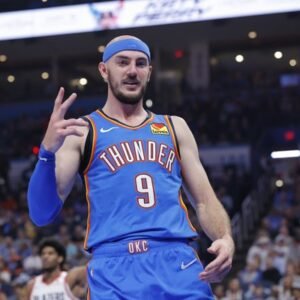 Alex Caruso’s Unforgettable Fashion Ahead of NBA Finals - Thumbnail
