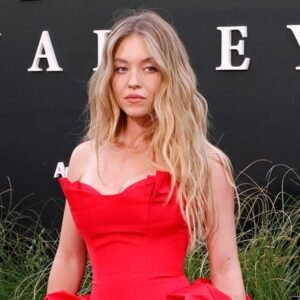 Sydney Sweeney’s Dr. Squatch Soap Sparks Mixed Reactions - Thumbnail
