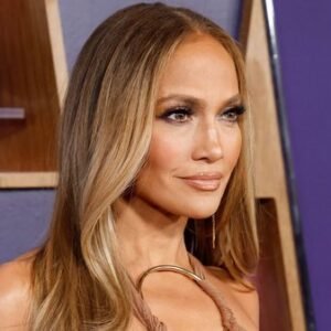 Jennifer Lopez Dazzles in Kiss of the Spider Woman Trailer - Thumbnail