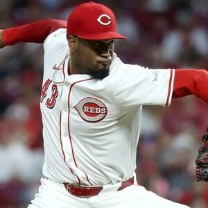 Alexis Díaz Joins the Dodgers After Exciting Trade Deal - Thumbnail