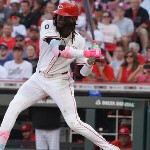 Reds Game Highlights: De La Cruz Shines in Yankees Showdown - Thumbnail