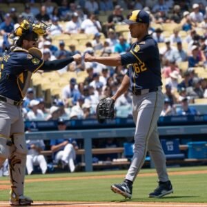 Brewers Sweep Dodgers in Thrilling Game, Extend Winning Streak - Thumbnail