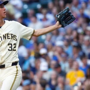 Colin Rea Shows Resilience Amid Brewers’ Unforgettable Night - Thumbnail