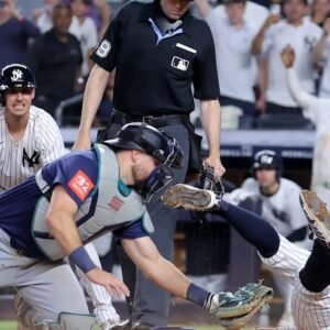 Cubs vs Yankees: A Thrilling Showdown in The Bronx - Thumbnail