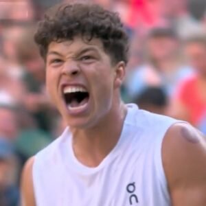 Jannik Sinner Sets the Stage for Wimbledon Showdown - Thumbnail