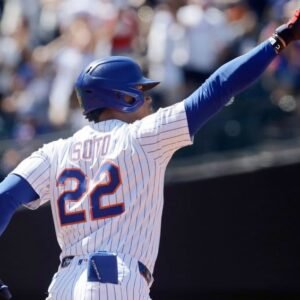Mets Score Big: Juan Soto Leads Comeback Against Yankees - Thumbnail