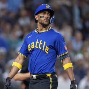 Vinnie Pasquantino: The Rising Star in Major League Baseball - Thumbnail