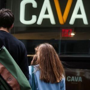 Cava Stock Dips After Disappointing Sales Forecast Adjustment - Thumbnail