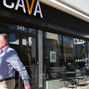 Cava Group’s Earnings Miss Impacts CRWV Stock Performance - Thumbnail