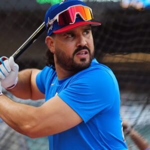 Mariners Make Waves: Eugenio Suárez Returns to Seattle - Thumbnail