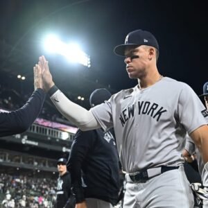 Yankees Surge and NL West Standings Update: A Thrilling Season - Thumbnail