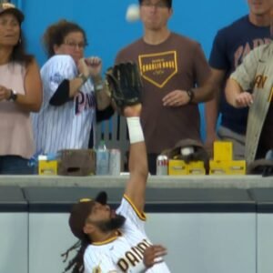 Exciting Padres Game Today: Highlights and Player Performances - Thumbnail