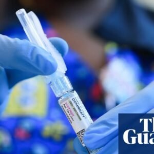 COVID Vaccines: US Faces Rising Cases and Booster Restrictions - Thumbnail