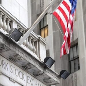 Apple Stock Rises Ahead of Exciting Event and Market Predictions - Thumbnail