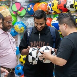 China’s Yiwu Market Faces Decline in U.S. Exports Amid Trade Woes - Thumbnail