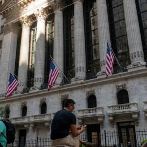 Costco Stock Stays in the Spotlight as Jobless Claims Drop - Thumbnail