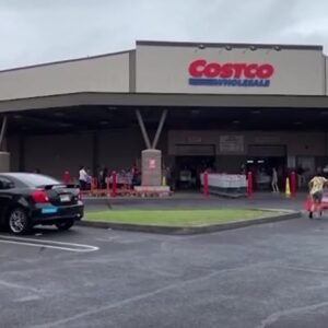 Costco Shopping Policy Changes Spark Mixed Reactions - Thumbnail