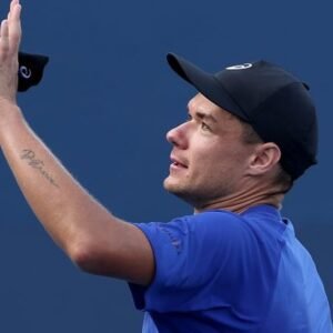 Man Apologizes for Snatching Hat from Young Boy at US Open - Thumbnail