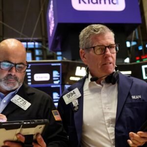 Dow Jones Stock Markets Futures Surge After Positive Economic Signals - Thumbnail