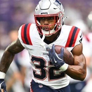 Ultimate Fantasy Football Draft Cheat Sheet for 2025 Season - Thumbnail