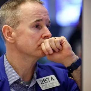 NASDAQ Futures Surge as Traders React to Fed Rate Cut - Thumbnail