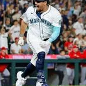 Seattle Mariners Secure Exciting Victory Over Cardinals - Thumbnail