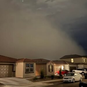 Severe Thunderstorm Warning Issued for Phoenix Area: What You Need to Know - Thumbnail