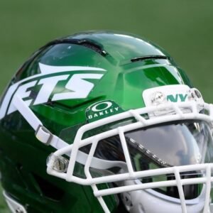 Aaron Glenn’s Jets’ Defense Faces Crucial Players-Only Meeting - Thumbnail