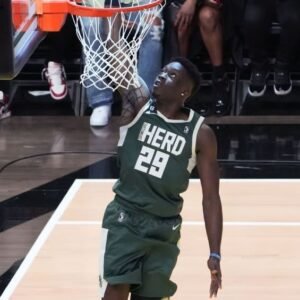 Alex Antetokounmpo Signs Two-Way Contract with Milwaukee Bucks - Thumbnail