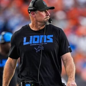 Dan Campbell’s Wife Holly Turns Heads in Referee-Like Outfit - Thumbnail