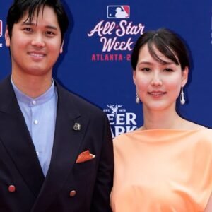 How Tall is Ohtani? Insight into the MLB Superstar’s Impact - Thumbnail