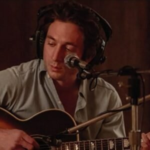 Jeremy Allen White Shines as Bruce Springsteen in New Film - Thumbnail