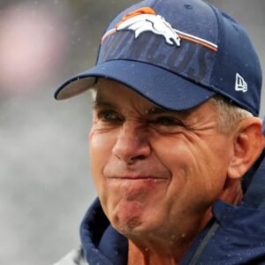 Justin Fields Shines as Broncos Prepare for Jets Showdown - Thumbnail