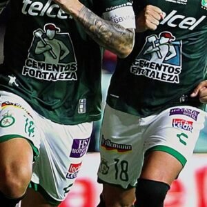 Santos vs. León: Key Matchup in Liga MX Apertura 2025 - Thumbnail
