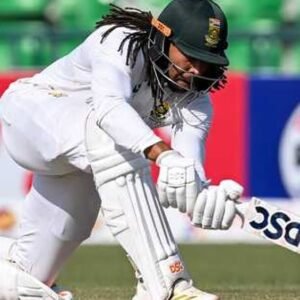 South Africa’s Tony de Zorzi Shines in Lahore Test Survival - Thumbnail