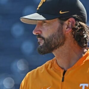 Giants Near Deal to Hire Tony Vitello as New Manager - Thumbnail