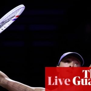 Iga Swiatek Faces Amanda Anisimova in Thrilling WTA Finals Showdown - Thumbnail