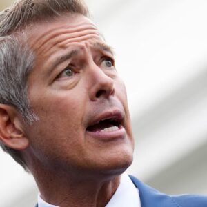 American Airlines Cancels Flights Amid Airspace Concerns - Thumbnail