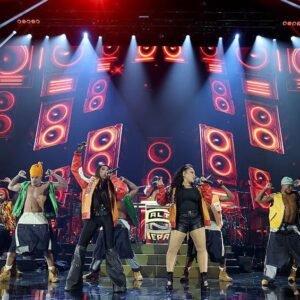 Cyndi Lauper Inducted into Rock & Roll Hall of Fame with Style - Thumbnail