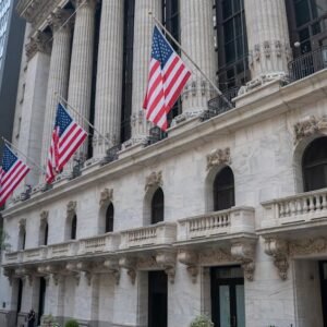 Dow Jones Futures Rise as November Opens with Market Optimism - Thumbnail