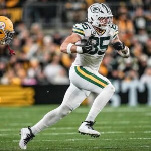 Tucker Kraft Shines Bright: A Historic Pace for Packers Tight Ends - Thumbnail
