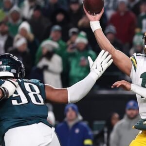 What Channel is Monday Night Football On? Eagles vs. Packers - Thumbnail