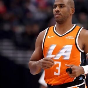 Chris Paul Parts Ways with Clippers: A Legendary Career Transition - Thumbnail