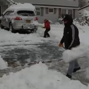 Flights Delayed as New York City and New Jersey Brace for Winter Snow - Thumbnail