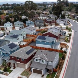 Home Buyers Rejoice: 2026 Housing Market Forecast Shows Price Drops - Thumbnail