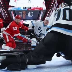 Mammoth vs Red Wings: Detroit Eyes Third Straight Victory - Thumbnail