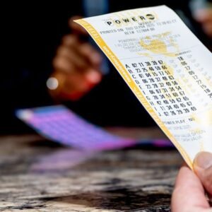 Powerball Drawing Days: Excitement Builds for $1.6 Billion Jackpot - Thumbnail